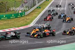 Valtteri Bottas (FIN) Mercedes AMG F1 W12; Lando Norris (GBR) McLaren MCL35M and Max Verstappen (NLD) Red Bull Racing RB16B crash at the start of the race. 01.08.2021. Formula 1 World Championship, Rd 11, Hungarian Grand Prix, Budapest, Hungary, Race Day.