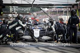 George Russell (GBR) Williams Racing FW43B makes a pit stop. 01.08.2021. Formula 1 World Championship, Rd 11, Hungarian Grand Prix, Budapest, Hungary, Race Day.