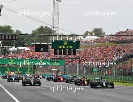 Lewis Hamilton (GBR) Mercedes AMG F1 W12 leads at the start of the race. 01.08.2021. Formula 1 World Championship, Rd 11, Hungarian Grand Prix, Budapest, Hungary, Race Day.