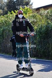 Lewis Hamilton (GBR) Mercedes AMG F1. 16.04.2021. Formula 1 World Championship, Rd 2, Emilia Romagna Grand Prix, Imola, Italy, Practice Day.