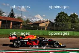 Sergio Perez (MEX) Red Bull Racing RB16B. 16.04.2021. Formula 1 World Championship, Rd 2, Emilia Romagna Grand Prix, Imola, Italy, Practice Day.