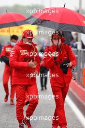 Carlos Sainz Jr (ESP) Ferrari on the grid. 18.04.2021. Formula 1 World Championship, Rd 2, Emilia Romagna Grand Prix, Imola, Italy, Race Day.