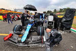 Fernando Alonso (ESP) Alpine F1 Team A521 on the grid. 18.04.2021. Formula 1 World Championship, Rd 2, Emilia Romagna Grand Prix, Imola, Italy, Race Day.