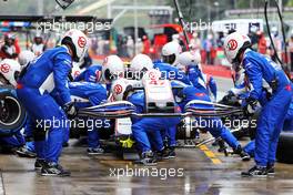 Mick Schumacher (GER) Haas VF-21 makes a pit stop. 18.04.2021. Formula 1 World Championship, Rd 2, Emilia Romagna Grand Prix, Imola, Italy, Race Day.