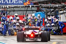 Nikita Mazepin (RUS) Haas F1 Team VF-21 makes a pit stop. 18.04.2021. Formula 1 World Championship, Rd 2, Emilia Romagna Grand Prix, Imola, Italy, Race Day.