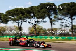 Max Verstappen (NLD) Red Bull Racing RB16B. 17.04.2021. Formula 1 World Championship, Rd 2, Emilia Romagna Grand Prix, Imola, Italy, Qualifying Day.