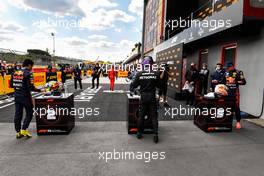 Qualifying parc ferme (L to R): Sergio Perez (MEX) Red Bull Racing, second; Lewis Hamilton (GBR) Mercedes AMG F1, pole position; Max Verstappen (NLD) Red Bull Racing, third. 17.04.2021. Formula 1 World Championship, Rd 2, Emilia Romagna Grand Prix, Imola, Italy, Qualifying Day.