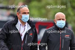 Dean Locke (GBR), F1 Director of Broadcast & Media (Right). 17.04.2021. Formula 1 World Championship, Rd 2, Emilia Romagna Grand Prix, Imola, Italy, Qualifying Day.