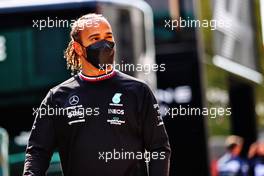 Lewis Hamilton (GBR) Mercedes AMG F1. 17.04.2021. Formula 1 World Championship, Rd 2, Emilia Romagna Grand Prix, Imola, Italy, Qualifying Day.