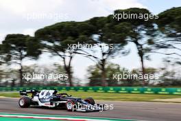 Yuki Tsunoda (JPN) AlphaTauri AT02. 17.04.2021. Formula 1 World Championship, Rd 2, Emilia Romagna Grand Prix, Imola, Italy, Qualifying Day.
