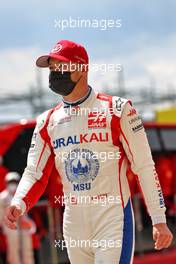 Nikita Mazepin (RUS) Haas F1 Team. 17.04.2021. Formula 1 World Championship, Rd 2, Emilia Romagna Grand Prix, Imola, Italy, Qualifying Day.