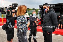 Esteban Ocon (FRA) Alpine F1 Team with Natalie Pinkham (GBR) Sky Sports Presenter. 18.04.2021. Formula 1 World Championship, Rd 2, Emilia Romagna Grand Prix, Imola, Italy, Race Day.