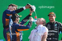 Zak Brown (USA), McLaren F1 Team Executive Director, Daniel Ricciardo (AUS), McLaren F1 Team, Lando Norris (GBR), McLaren F1 Team and Valtteri Bottas (FIN), Mercedes AMG F1  12.09.2021. Formula 1 World Championship, Rd 14, Italian Grand Prix, Monza, Italy, Race Day.