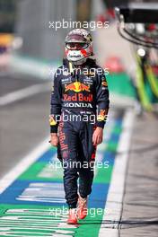 Max Verstappen (NLD) Red Bull Racing retired from the race. 12.09.2021. Formula 1 World Championship, Rd 14, Italian Grand Prix, Monza, Italy, Race Day.