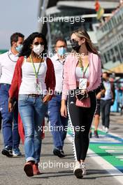 Elena Berri (ITA) (Right) girlfriend of Esteban Ocon (FRA) Alpine F1 Team. 11.09.2021. Formula 1 World Championship, Rd 14, Italian Grand Prix, Monza, Italy, Sprint Day.