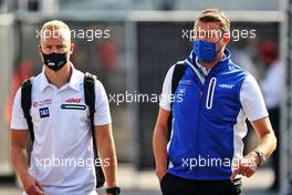 (L to R): Nikita Mazepin (RUS) Haas F1 Team with Jesper Carlsen (DEN) Haas F1 Team. 11.09.2021. Formula 1 World Championship, Rd 14, Italian Grand Prix, Monza, Italy, Sprint Day.