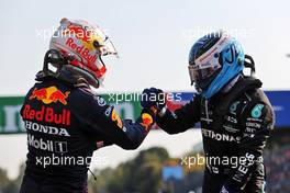 (L to R): Max Verstappen (NLD) Red Bull Racing, who finished second, celebrates his pole position with first placed finisher Valtteri Bottas (FIN) Mercedes AMG F1, in Sprint parc ferme. 11.09.2021. Formula 1 World Championship, Rd 14, Italian Grand Prix, Monza, Italy, Sprint Day.