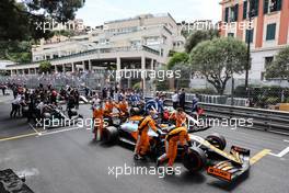 Daniel Ricciardo (AUS) McLaren MCL35M on the grid. 23.05.2021. Formula 1 World Championship, Rd 5, Monaco Grand Prix, Monte Carlo, Monaco, Race Day.