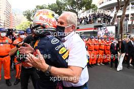 (L to R): Race winner Max Verstappen (NLD) Red Bull Racing celebrates in parc ferme with Dr Helmut Marko (AUT) Red Bull Motorsport Consultant. 23.05.2021. Formula 1 World Championship, Rd 5, Monaco Grand Prix, Monte Carlo, Monaco, Race Day.
