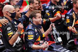 Red Bull Racing celebrate victory for Max Verstappen (NLD). 23.05.2021. Formula 1 World Championship, Rd 5, Monaco Grand Prix, Monte Carlo, Monaco, Race Day.