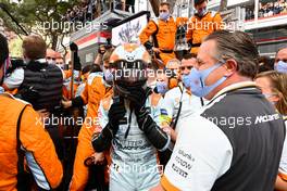 (L to R): Lando Norris (GBR) McLaren with Zak Brown (USA) McLaren Executive Director in parc ferme. 23.05.2021. Formula 1 World Championship, Rd 5, Monaco Grand Prix, Monte Carlo, Monaco, Race Day.