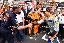 (L to R): Christian Horner (GBR) Red Bull Racing Team Principal with third placed Lando Norris (GBR) McLaren in parc ferme. 23.05.2021. Formula 1 World Championship, Rd 5, Monaco Grand Prix, Monte Carlo, Monaco, Race Day.