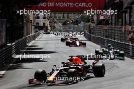 Max Verstappen (NLD) Red Bull Racing RB16B leads at the start of the race. 23.05.2021. Formula 1 World Championship, Rd 5, Monaco Grand Prix, Monte Carlo, Monaco, Race Day.