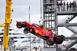 The damaged Ferrari SF-21 of pole sitter Charles Leclerc (MON) Ferrari, who crashed out at the end of qualifying. 22.05.2021. Formula 1 World Championship, Rd 5, Monaco Grand Prix, Monte Carlo, Monaco, Qualifying Day.