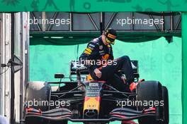 Race winner Max Verstappen (NLD) Red Bull Racing RB16B in parc ferme heading to the podium. 07.11.2021. Formula 1 World Championship, Rd 18, Mexican Grand Prix, Mexico City, Mexico, Race Day.