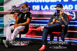 (L to R): Lewis Hamilton (GBR) Mercedes AMG F1 and Sergio Perez (MEX) Red Bull Racing in the post race FIA Press Conference. 07.11.2021. Formula 1 World Championship, Rd 18, Mexican Grand Prix, Mexico City, Mexico, Race Day.