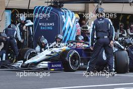 George Russell (GBR) Williams Racing FW43B makes a pit stop. 07.11.2021. Formula 1 World Championship, Rd 18, Mexican Grand Prix, Mexico City, Mexico, Race Day.