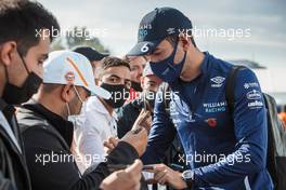 Nicholas Latifi (CDN) Williams Racing signs autographs for the fans. 06.11.2021. Formula 1 World Championship, Rd 18, Mexican Grand Prix, Mexico City, Mexico, Qualifying Day.