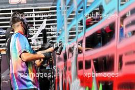 Felipe Pantone, Artist - Alpine F1 Team Pantone spray painting. 07.11.2021. Formula 1 World Championship, Rd 18, Mexican Grand Prix, Mexico City, Mexico, Race Day.