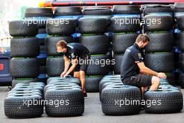 Mercedes AMG F1 mechanics with wet Pirelli tyres. 04.11.2021. Formula 1 World Championship, Rd 18, Mexican Grand Prix, Mexico City, Mexico, Preparation Day.