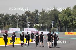 Esteban Ocon (FRA) Alpine F1 Team walks the circuit with the team. 04.11.2021. Formula 1 World Championship, Rd 18, Mexican Grand Prix, Mexico City, Mexico, Preparation Day.