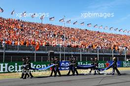 Grid atmosphere. 05.09.2021. Formula 1 World Championship, Rd 13, Dutch Grand Prix, Zandvoort, Netherlands, Race Day.