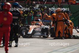 Daniel Ricciardo (AUS) McLaren MCL35M makes a pit stop. 05.09.2021. Formula 1 World Championship, Rd 13, Dutch Grand Prix, Zandvoort, Netherlands, Race Day.