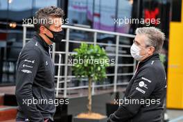 (L to R): Marcin Budkowski (POL) Alpine F1 Team Executive Director with Pat Fry (GBR) Alpine F1 Team Technical Director (Chassis). 04.09.2021. Formula 1 World Championship, Rd 13, Dutch Grand Prix, Zandvoort, Netherlands, Qualifying Day.