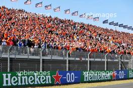 Circuit atmosphere - Fans in the grandstand. 04.09.2021. Formula 1 World Championship, Rd 13, Dutch Grand Prix, Zandvoort, Netherlands, Qualifying Day.