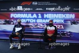 (L to R): Pierre Gasly (FRA) AlphaTauri and Kimi Raikkonen (FIN) Alfa Romeo Racing in the FIA Press Conference. 02.09.2021. Formula 1 World Championship, Rd 13, Dutch Grand Prix, Zandvoort, Netherlands, Preparation Day.