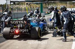 Nicholas Latifi (CDN) Williams Racing FW43B makes a pit stop. 02.05.2021. Formula 1 World Championship, Rd 3, Portuguese Grand Prix, Portimao, Portugal, Race Day.
