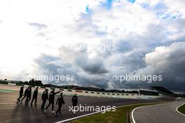 Esteban Ocon (FRA) Alpine F1 Team walks the circuit with the team. 29.04.2021. Formula 1 World Championship, Rd 3, Portuguese Grand Prix, Portimao, Portugal, Preparation Day.