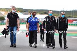 (L to R): Daniil Kvyat (RUS) Alpine F1 Team Reserve Driver and Fernando Alonso (ESP) Alpine F1 Team walks the circuit with the team. 29.04.2021. Formula 1 World Championship, Rd 3, Portuguese Grand Prix, Portimao, Portugal, Preparation Day.