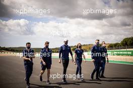 Nicholas Latifi (CDN) Williams Racing walks the circuit with the team. 29.04.2021. Formula 1 World Championship, Rd 3, Portuguese Grand Prix, Portimao, Portugal, Preparation Day.