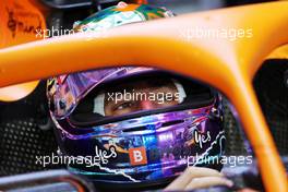 Daniel Ricciardo (AUS) McLaren MCL35M. 19.11.2021 Formula 1 World Championship, Rd 20, Qatar Grand Prix, Doha, Qatar, Practice Day.