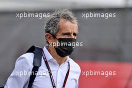 Alain Prost (FRA) Alpine F1 Team Non-Executive Director. 19.11.2021 Formula 1 World Championship, Rd 20, Qatar Grand Prix, Doha, Qatar, Practice Day.