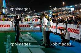 Race winner Lewis Hamilton (GBR) Mercedes AMG F1 with Jenson Button (GBR) Sky Sports F1 Presenter / Williams Racing Senior Advisor in parc ferme. 21.11.2021. Formula 1 World Championship, Rd 20, Qatar Grand Prix, Doha, Qatar, Race Day.