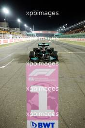 Race winner Lewis Hamilton (GBR) Mercedes AMG F1 W12 in parc ferme. 21.11.2021. Formula 1 World Championship, Rd 20, Qatar Grand Prix, Doha, Qatar, Race Day.