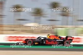 Sergio Perez (MEX) Red Bull Racing RB16B. 20.11.2021. Formula 1 World Championship, Rd 20, Qatar Grand Prix, Doha, Qatar, Qualifying Day.