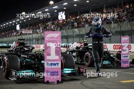 Valtteri Bottas (FIN) Mercedes AMG F1 in qualifying parc ferme. 20.11.2021. Formula 1 World Championship, Rd 20, Qatar Grand Prix, Doha, Qatar, Qualifying Day.
